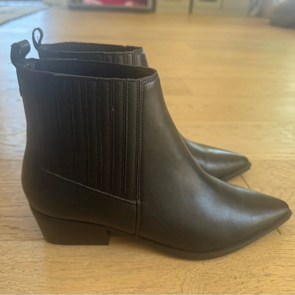 Marc Fisher Ulora Bootie Black Leather Size 8